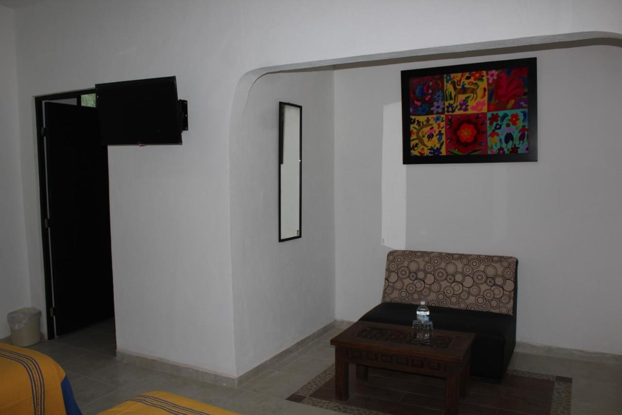 Hotel Casona Margot Valladolid  Exterior photo